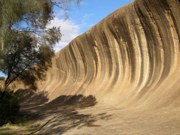 <a href= 2009_09_06/ >Wave Rock, Hyden</a> WA  | 