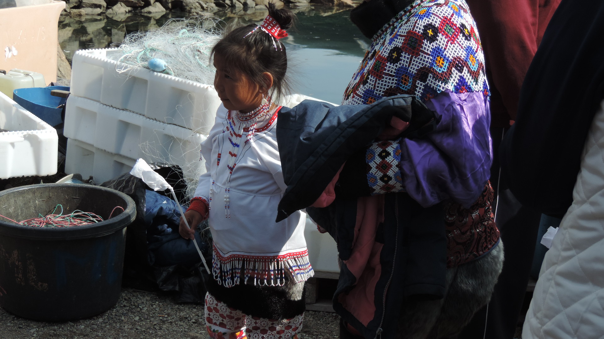 villagers return from ship