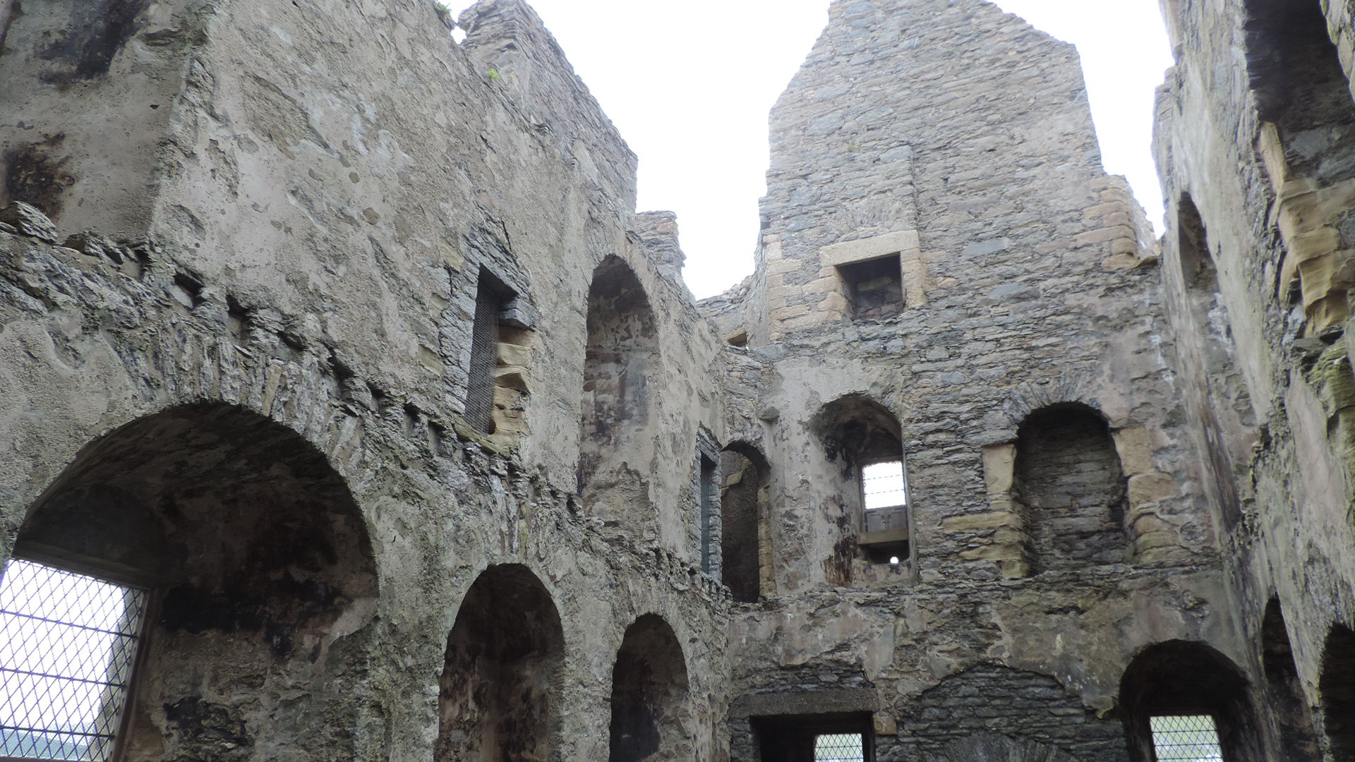 scalloway castle inside
